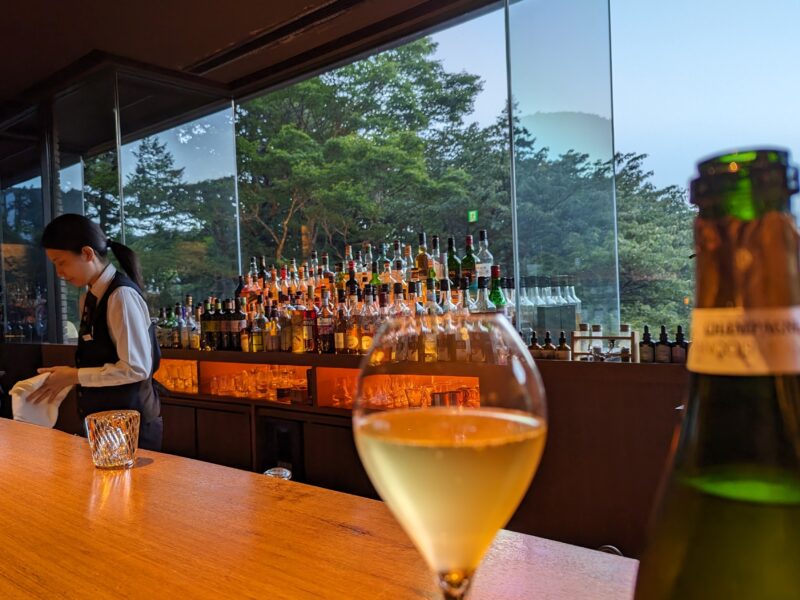 bar hotel 箱根香山　チェックイン　チェックアウト　シャンパン