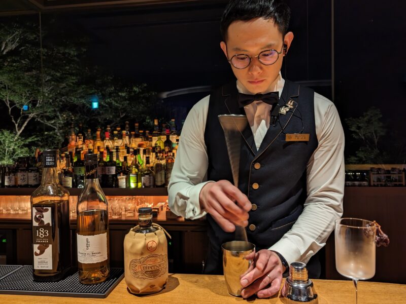 bar hotel 箱根香山　バーテンダー　カクテル　ウイスキー