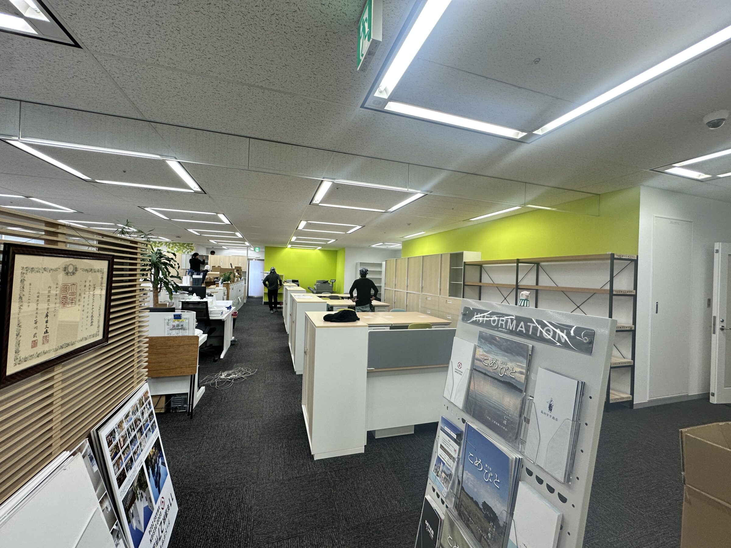 オフィス大作戦！足りない座席を確保せよ！