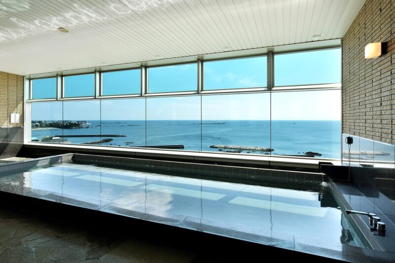 2月6日は「お風呂の日」！”葉山のうみ”を望む温泉を お食事ご利用の方へ無料で開放！【平日・期間限定】