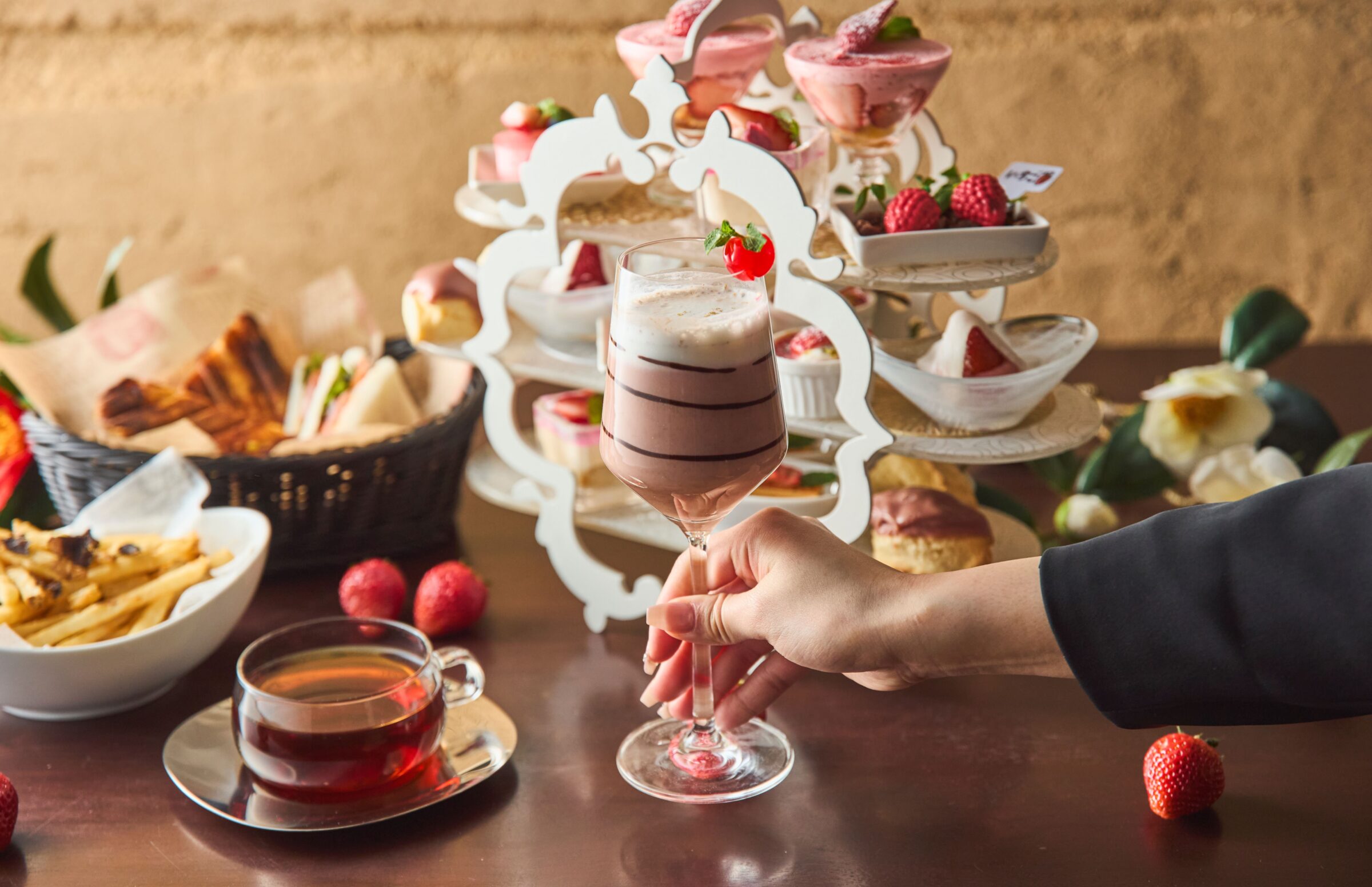 余裕がない時こそ、ホテルのアフタヌーンティーを。