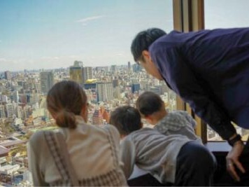 60人で春の浅草へ！介護事業部のファミリーまなたび